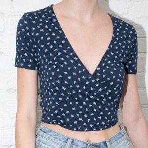 brandy melville wrap top